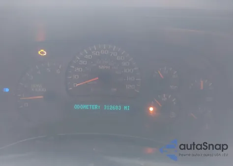 2004 Chevrolet Suburban 1500 Ls from USA, damaged, VIN 3GNEC16Z44G329771